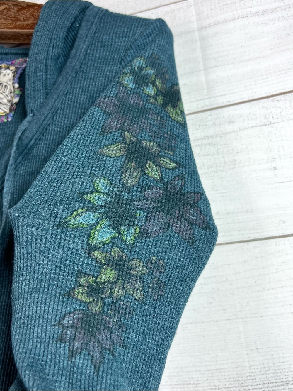 Scrapbook Green Teal Thermal Skull Floral 3/4 Sleeve Sweater Size M Y2K Grunge - Picture 6 of 10